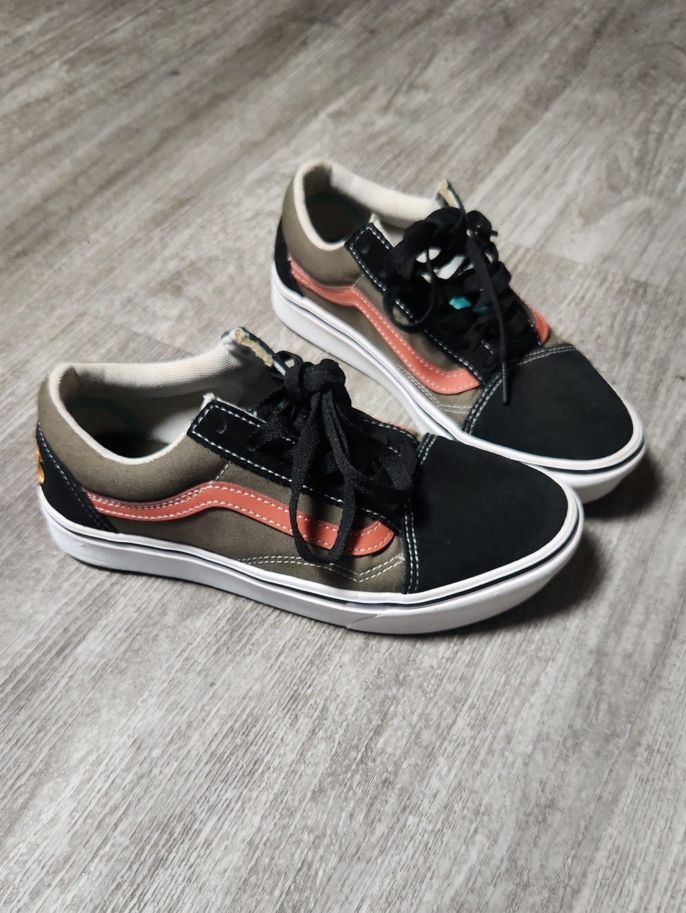 Vans Men's Black Olive Skate Shoes with Coral Stripe - Picture 3 of 4